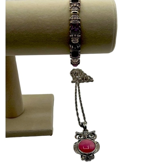 Vintage Silver Tone Bracelet & Owl Necklace With Faux Gemstones.      N40 - Picture 7 of 9